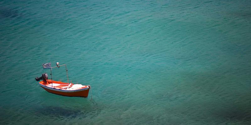 长春种植屋面防水系统全解析：耐根穿刺层选择与排水保护施工要点