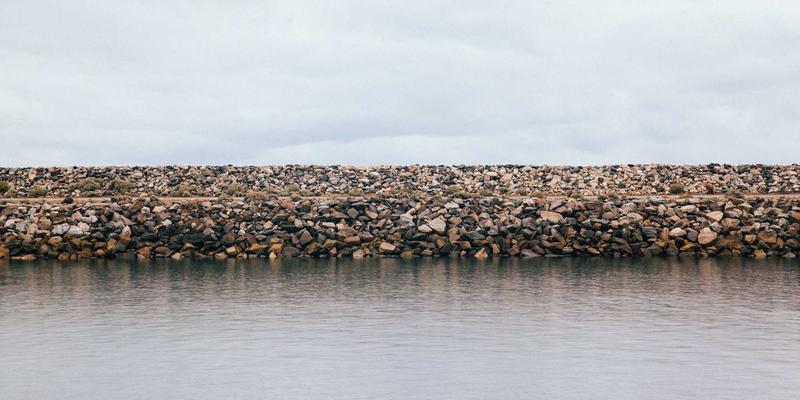 长春钢结构厂房防水防腐一体化解决方案：从卫生间防水到金属屋面工程的系统思维